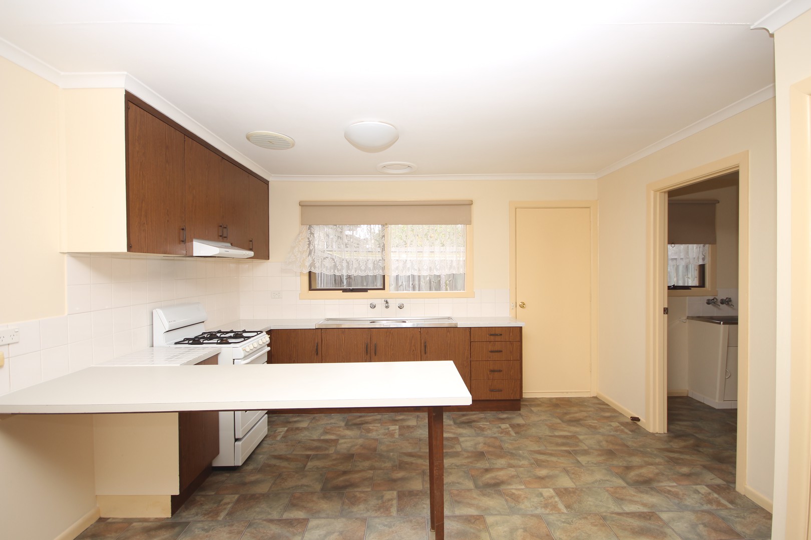 3/2 Mimosa Street, Newcomb, VIC 3219, Newcomb - Thumbnail 2