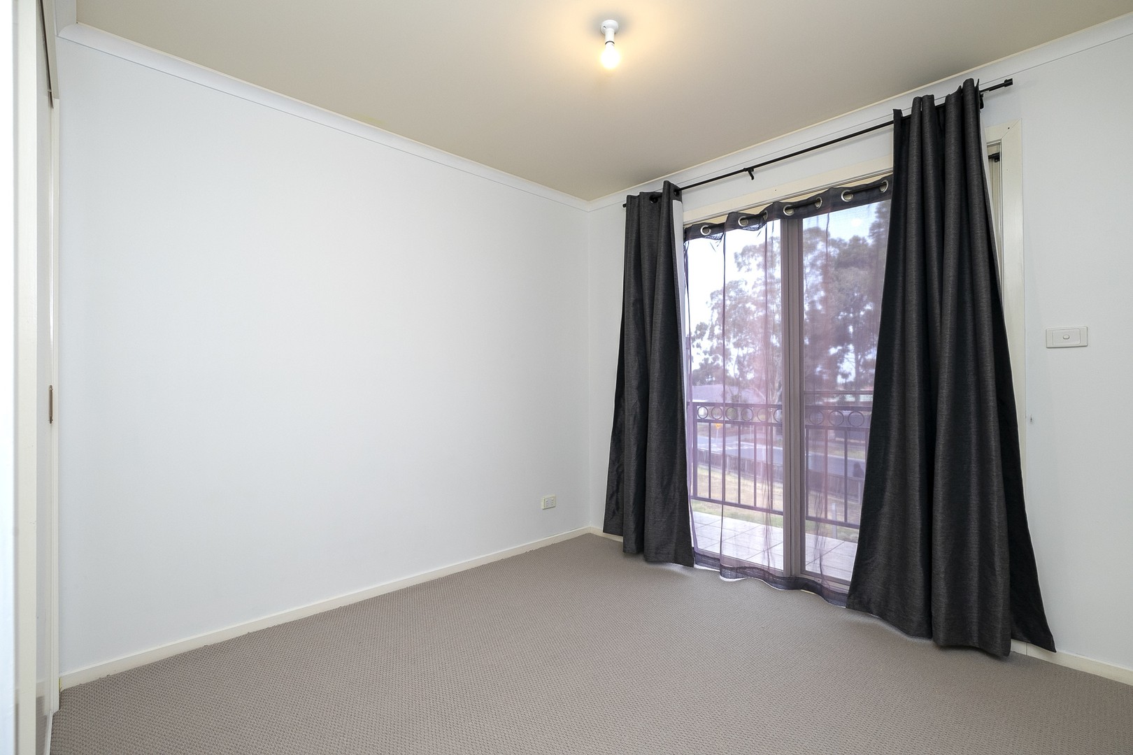 3/2 Silvertree Avenue, Delahey, VIC 3037, Delahey - Thumbnail 7