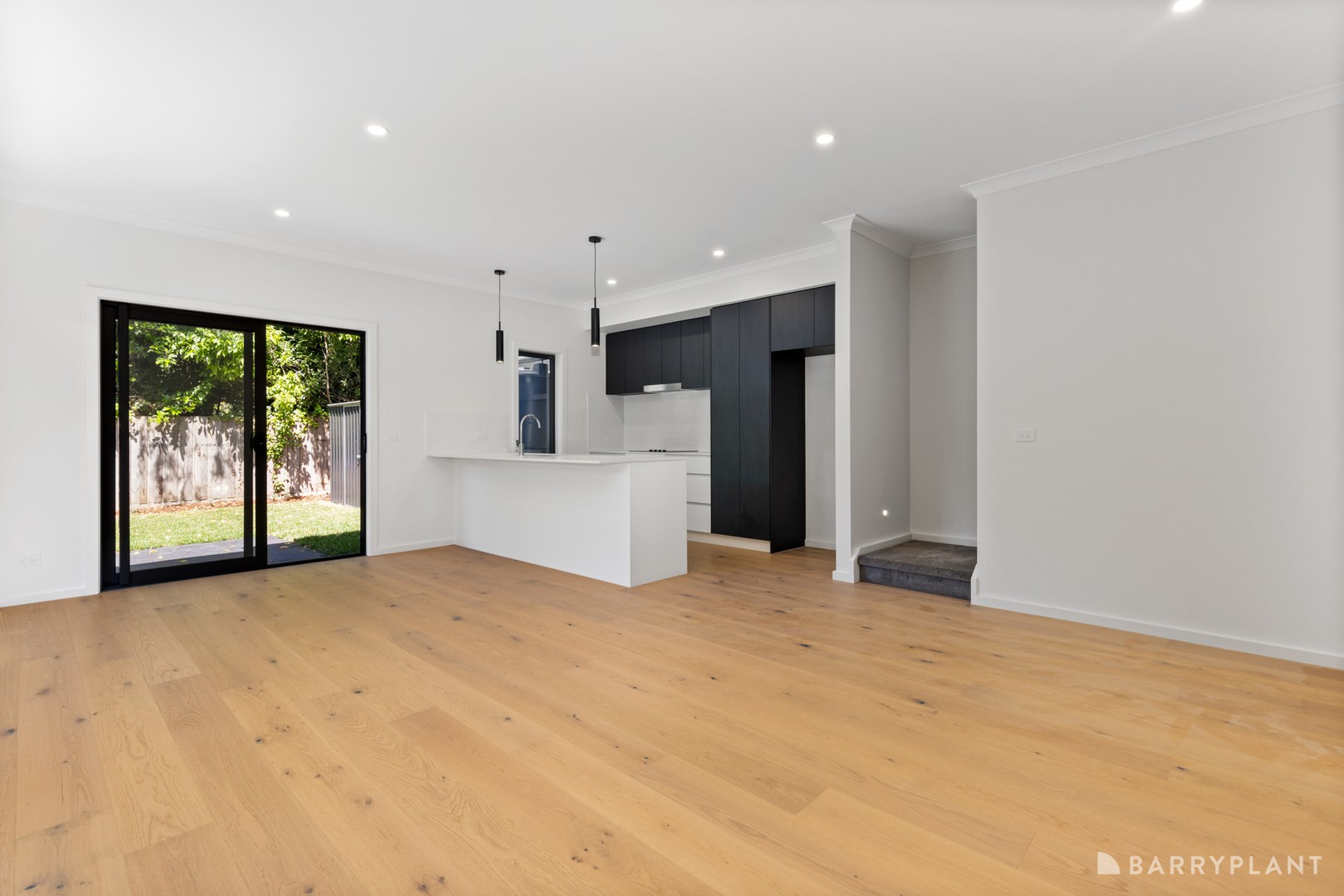 3/2 Velma Grove, Ringwood East, VIC 3135, Ringwood East - Thumbnail 2