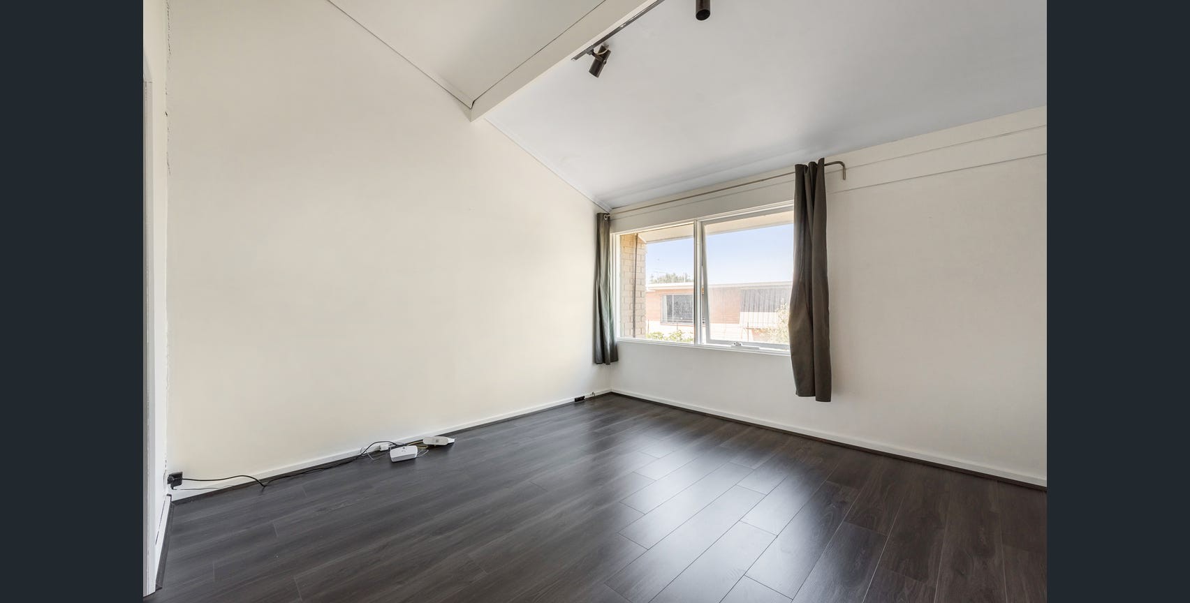 3/20 Fletcher St, Essendon, VIC 3040 - Thumbnail 2 - 27/08/2026