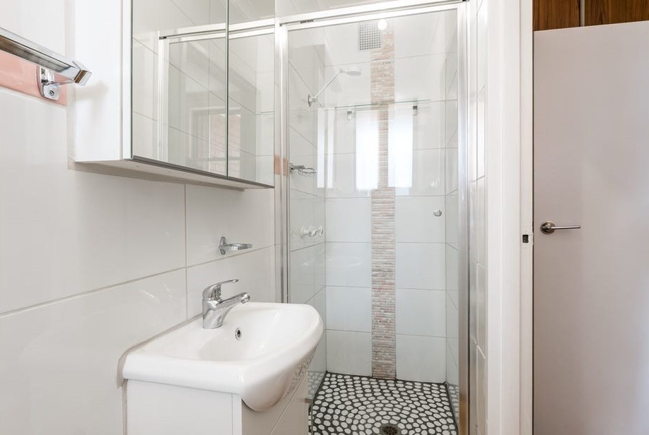 3/20 Heytesbury  Street, Herne Hill, VIC 3218, Herne Hill - Thumbnail 5