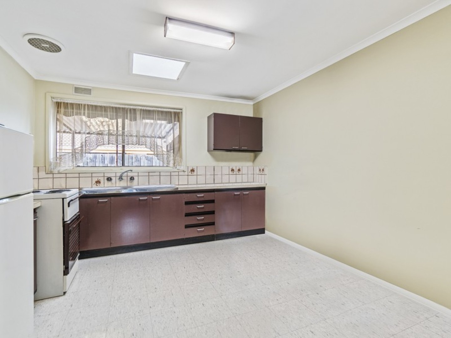 3/20 Toolern Street, Melton South, VIC 3338, Melton South - Thumbnail 2