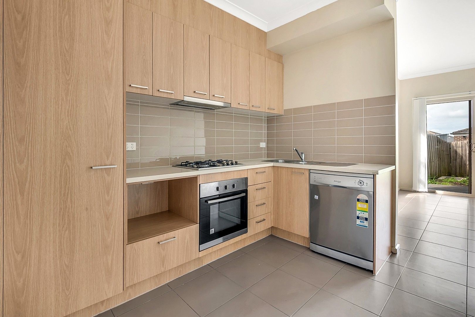 3/23 Leveque Loop, Craigieburn, VIC 3064, Craigieburn - Thumbnail 5