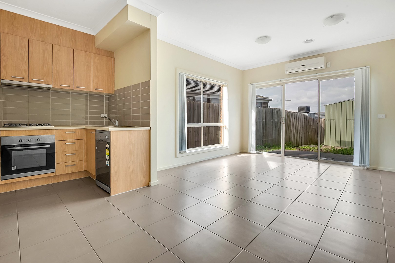 3/23 Leveque Loop, Craigieburn, VIC 3064, Craigieburn - Thumbnail 7