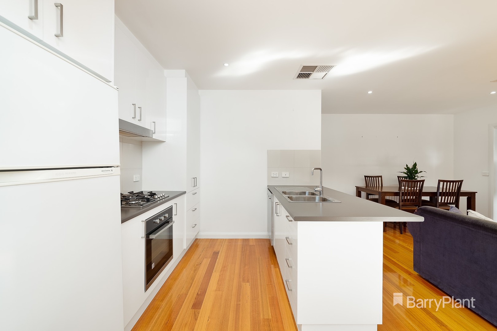 3/24 Hubert Avenue, Glenroy, VIC 3046, Glenroy - Thumbnail 2