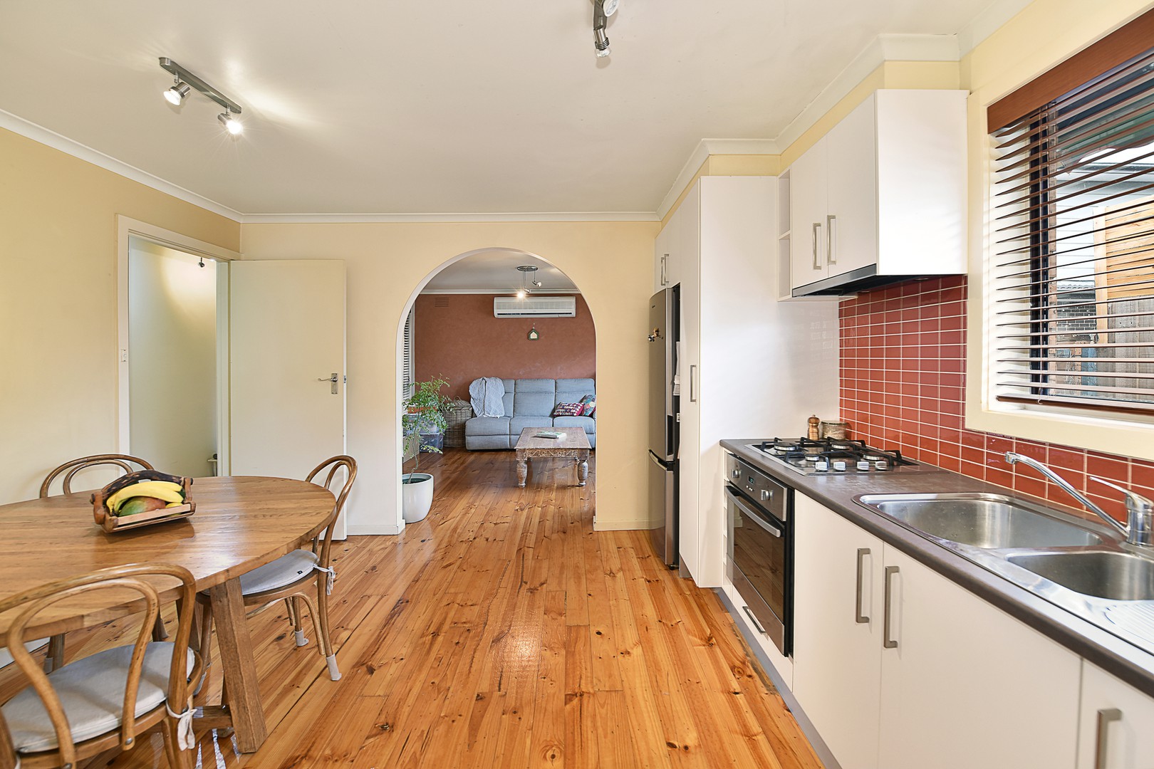 3/25-27 Lake Street, Reservoir, VIC 3073, Reservoir - Thumbnail 4