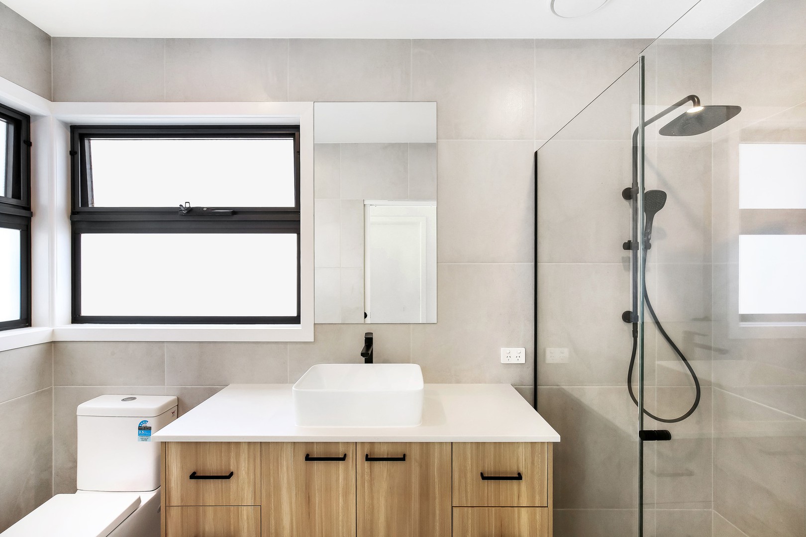 3/258 Nell Street West, Watsonia, VIC 3087, Watsonia - Thumbnail 2