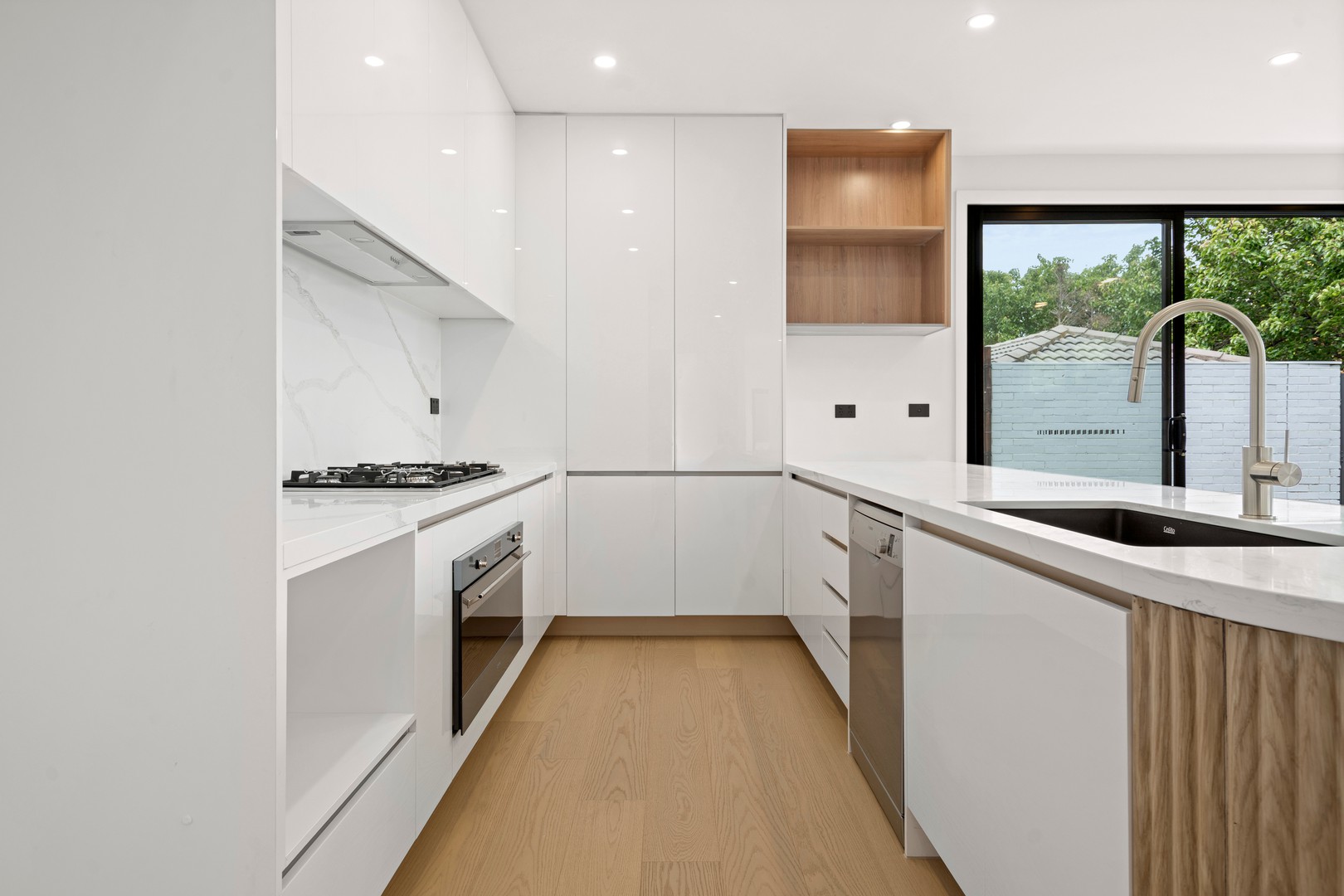 3/29 Hampton Rd, Essendon West, VIC 3040 - Thumbnail 2 - 10/04/2026