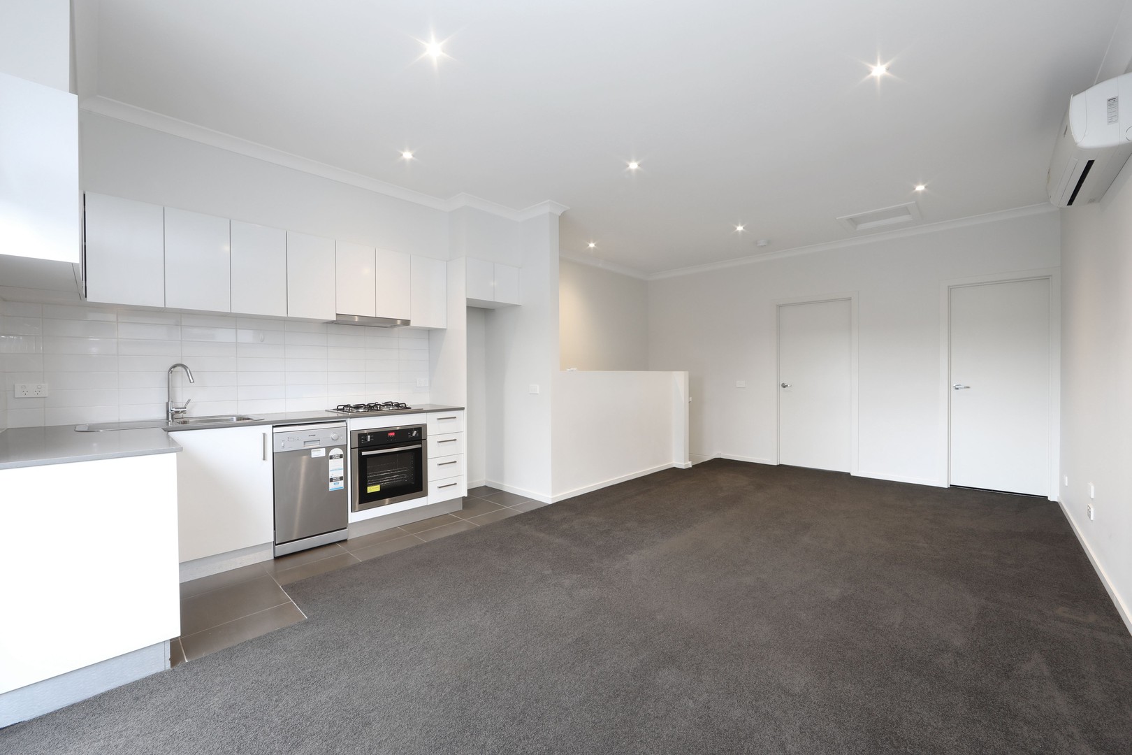 3/29 Stamford Crescent, Rowville, VIC 3178, Rowville - Thumbnail 2