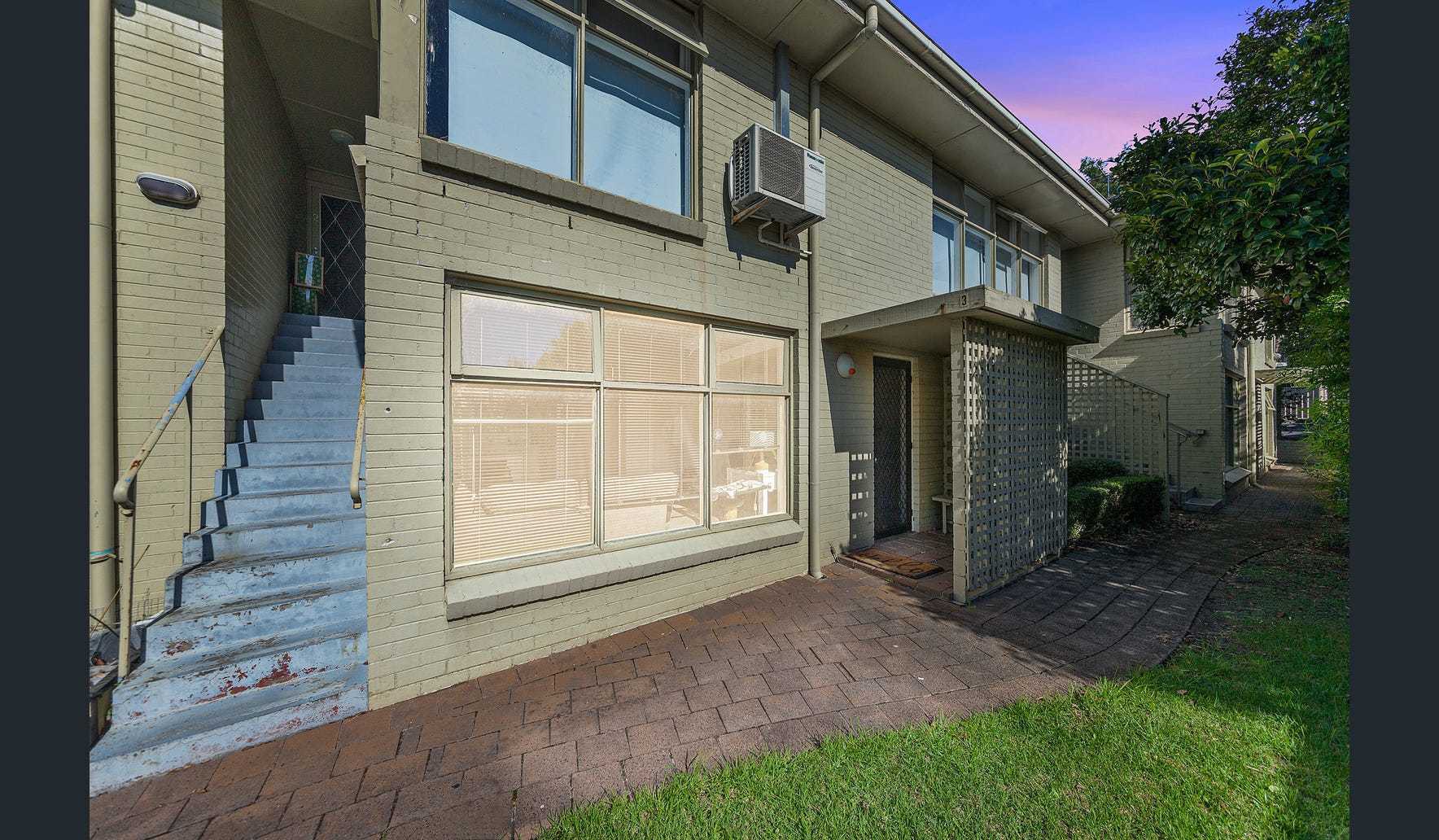 3/2A Bruarong Crescent, Frankston South, VIC 3199 - Thumbnail 2 - 24/09/2026