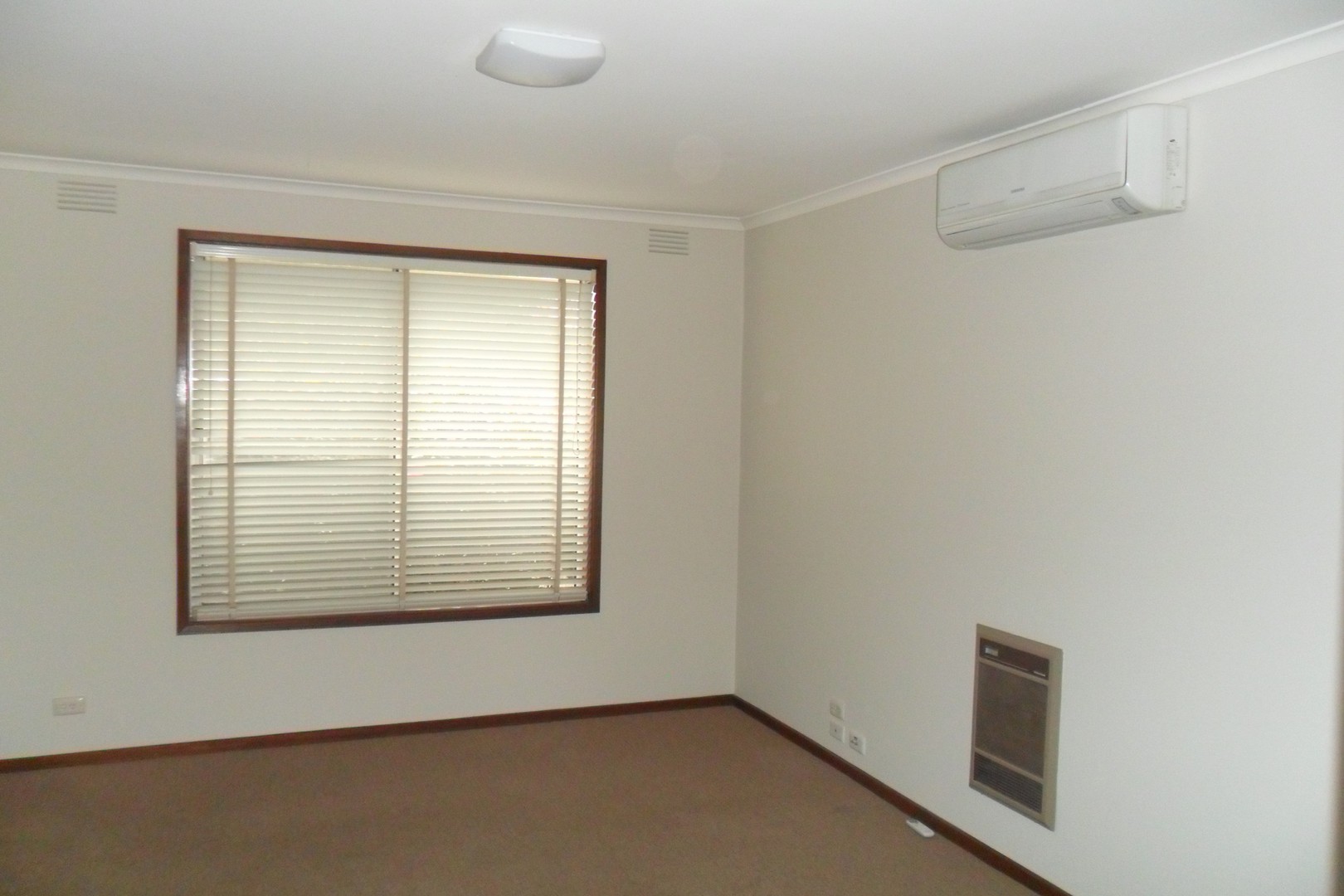 3/3 Dundee Street, Reservoir, VIC 3073, Reservoir - Thumbnail 2