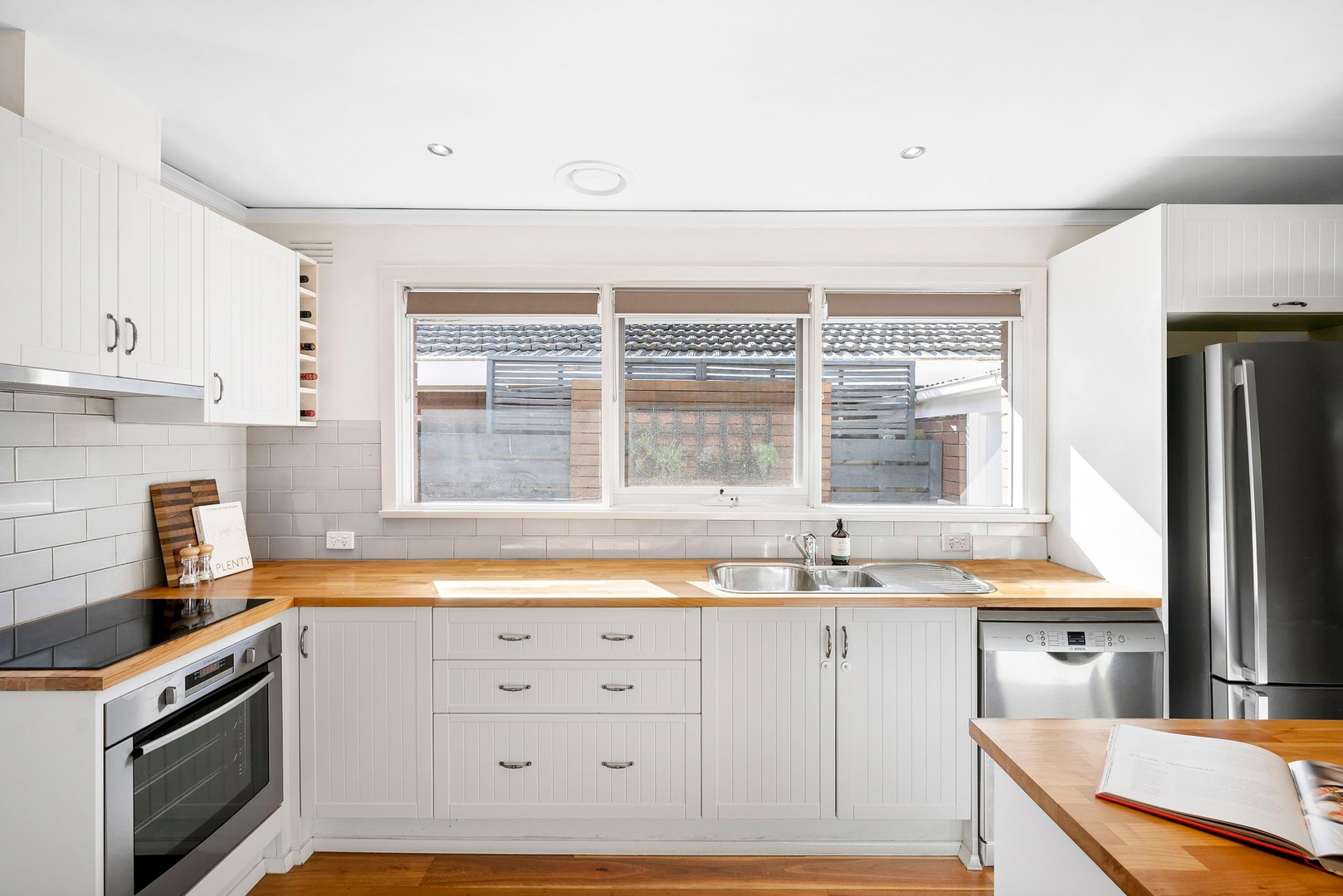 3/3 Fletcher Street, Essendon, VIC 3040 - Thumbnail 2 - 16/05/2023