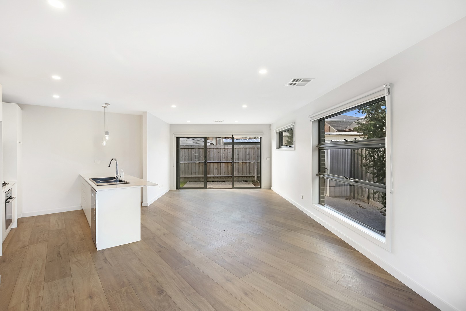 3/3 Myers Court, Bundoora, VIC 3083 - Thumbnail 2 - 10/12/2025