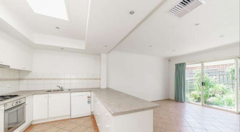 3/3 Rupert StreetDoncaster East, VIC 3109  - Leased, Doncaster East - Thumbnail 2