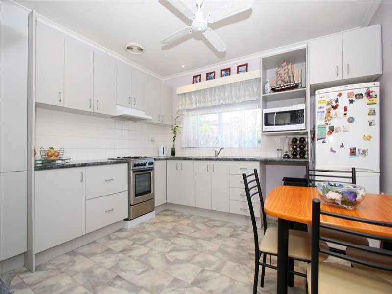 3/3 Seaver Grove, Reservoir, VIC 3073 - Thumbnail 2 - 27/06/2023