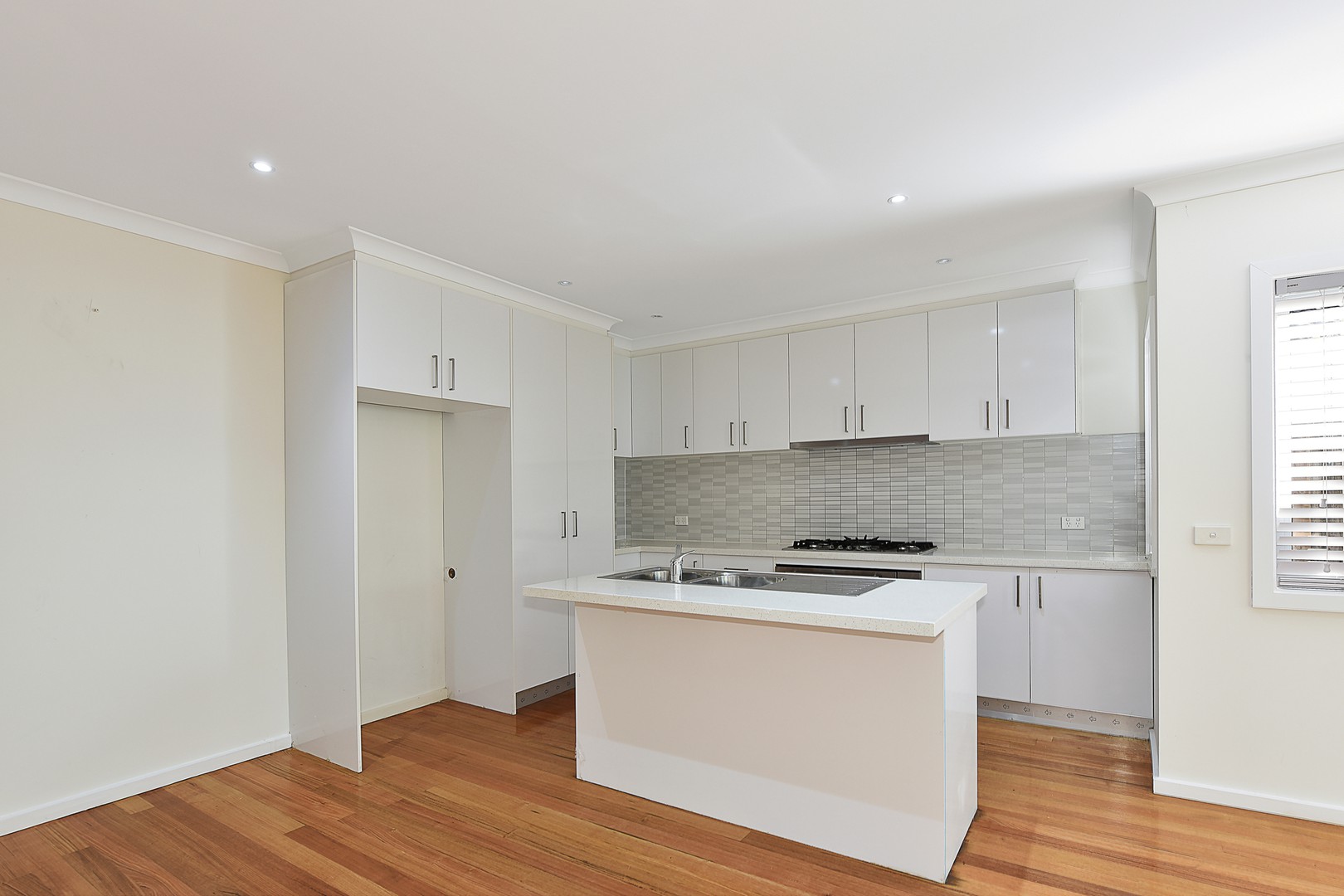 3/30 Orrong Avenue, Reservoir, VIC 3073, Reservoir - Thumbnail 3