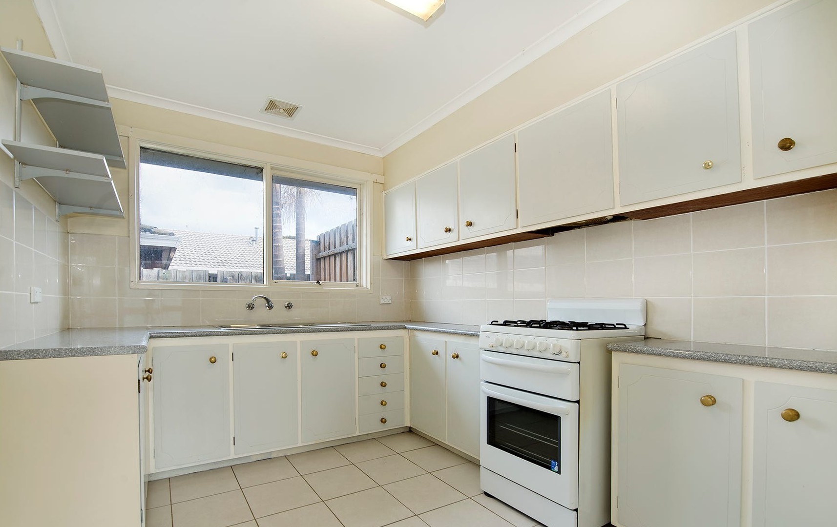 3/31 Dandenong Road East, Frankston, VIC 3199, Frankston - Thumbnail 2