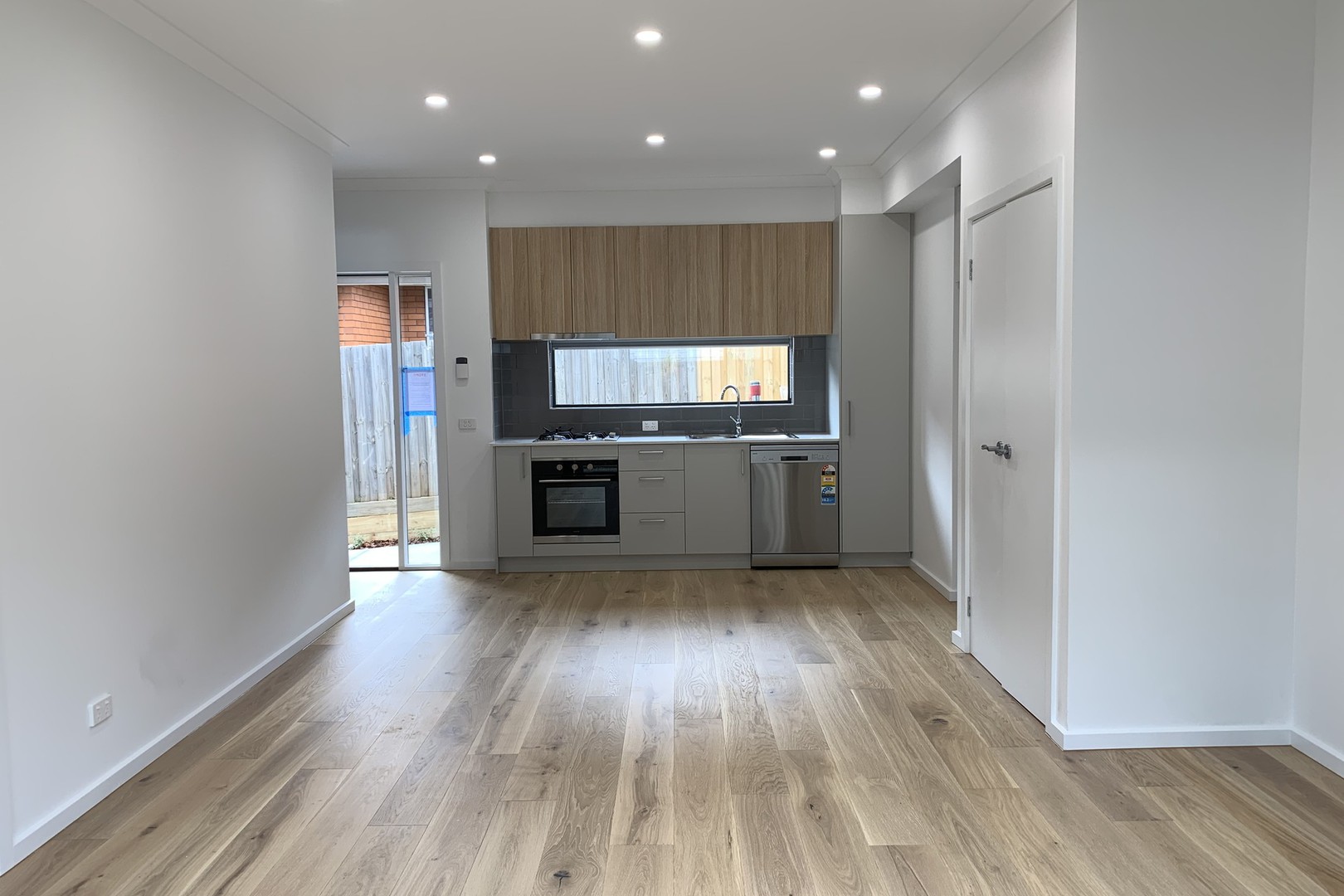 3/32 Delaware Street, Reservoir, VIC 3073, Reservoir - Thumbnail 3