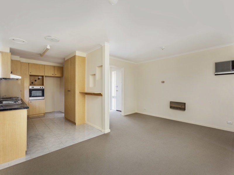 3/33 Victoria Street, Box Hill, VIC 3128, Box Hill - Thumbnail 2