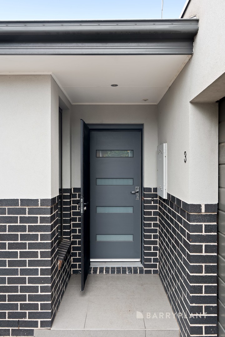 3/34 Lincoln Avenue, Coburg North, VIC 3058 - Thumbnail 2 - 05/11/2025