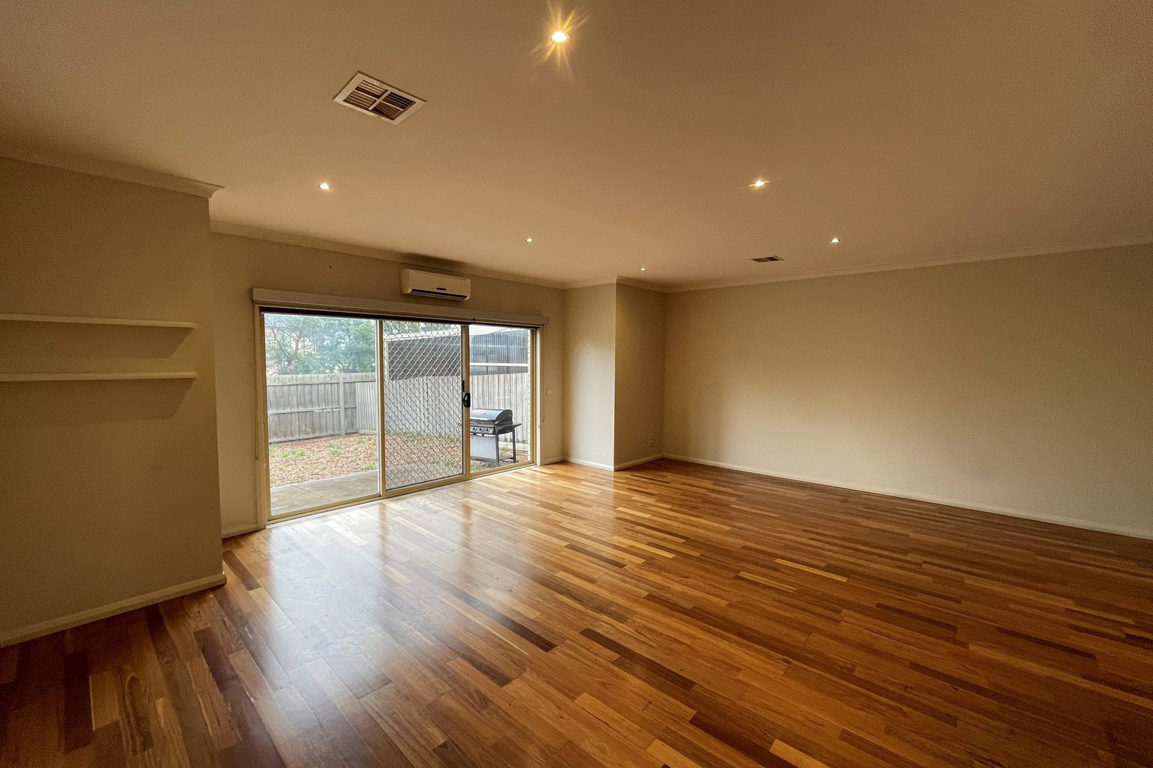 3/36 Wattlebird Crescent, Reservoir, VIC 3073, Reservoir - Thumbnail 4