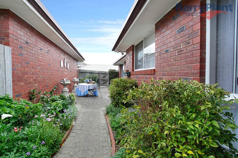 3/38 Mulquiney Crescent, Highton, VIC 3216, Highton - Thumbnail 3