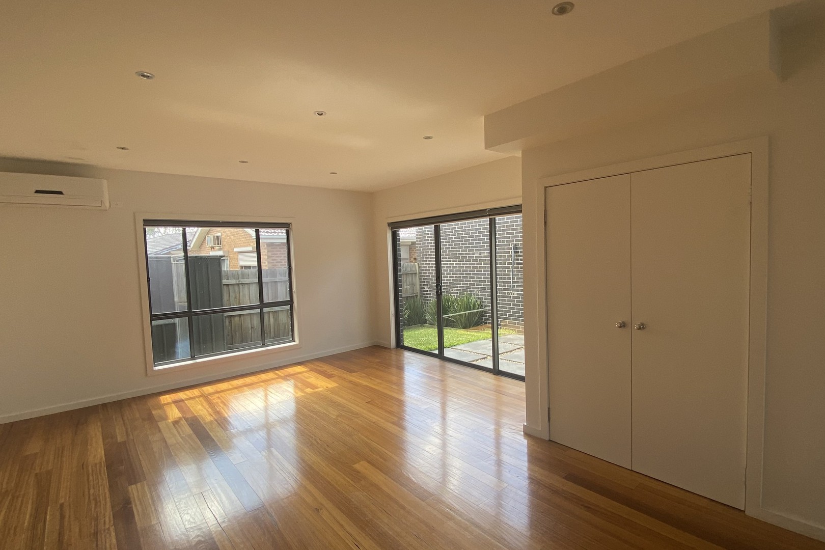 3 & 4/14 Maclagan Crescent, Reservoir, VIC 3073 - Thumbnail 2 - 04/01/2022