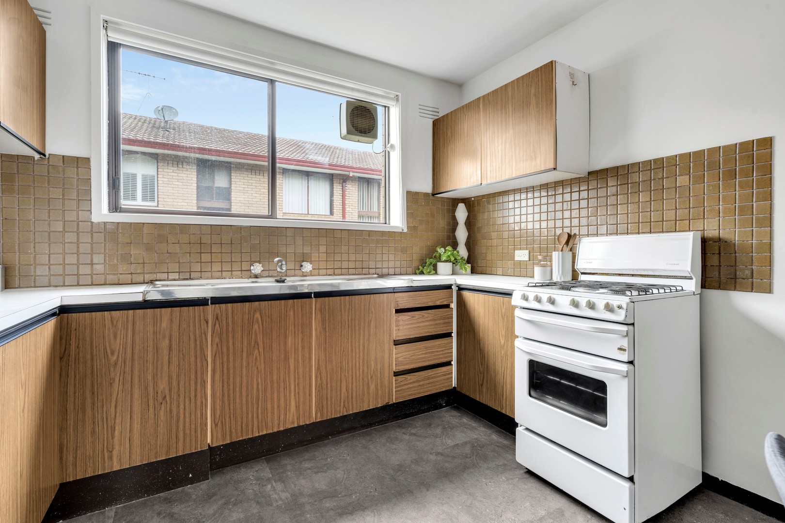 3/4 Balmoral Street, Essendon, VIC 3040, Essendon - Thumbnail 4