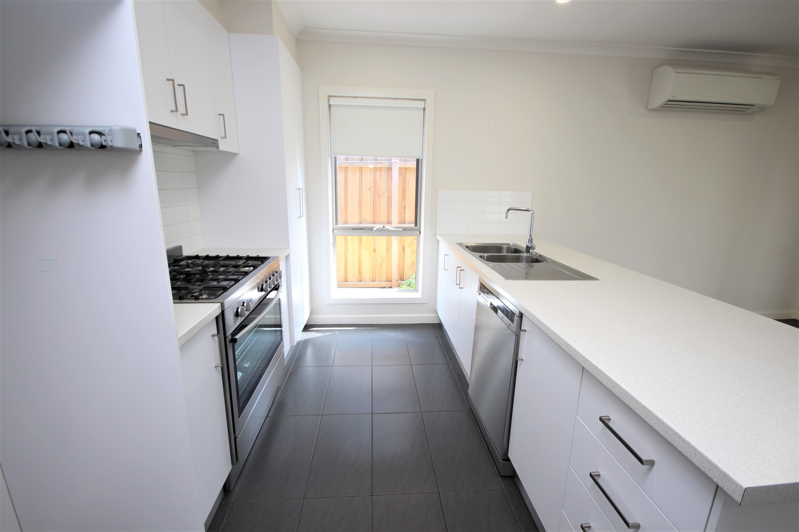 3/4 Blyth  Street, Bell Park, VIC 3215, Bell Park - Thumbnail 2
