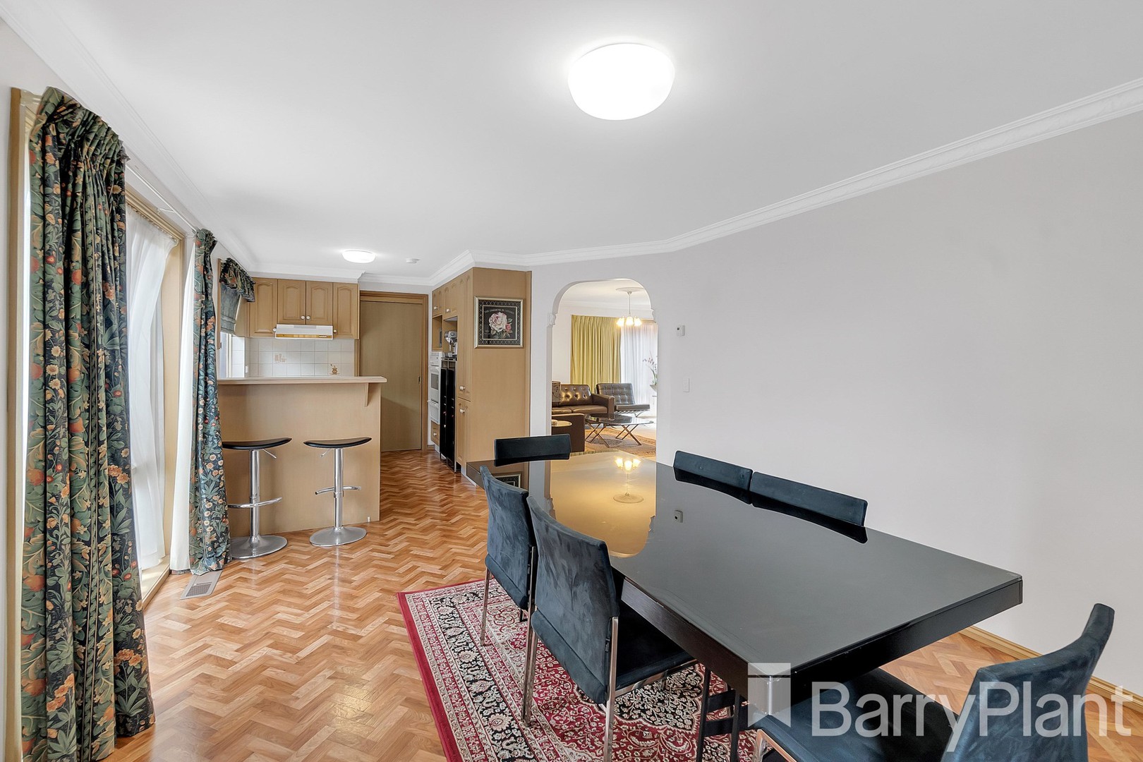 3/4 Edna StreetMount Waverley, VIC 3149, Mount Waverley - Thumbnail 2