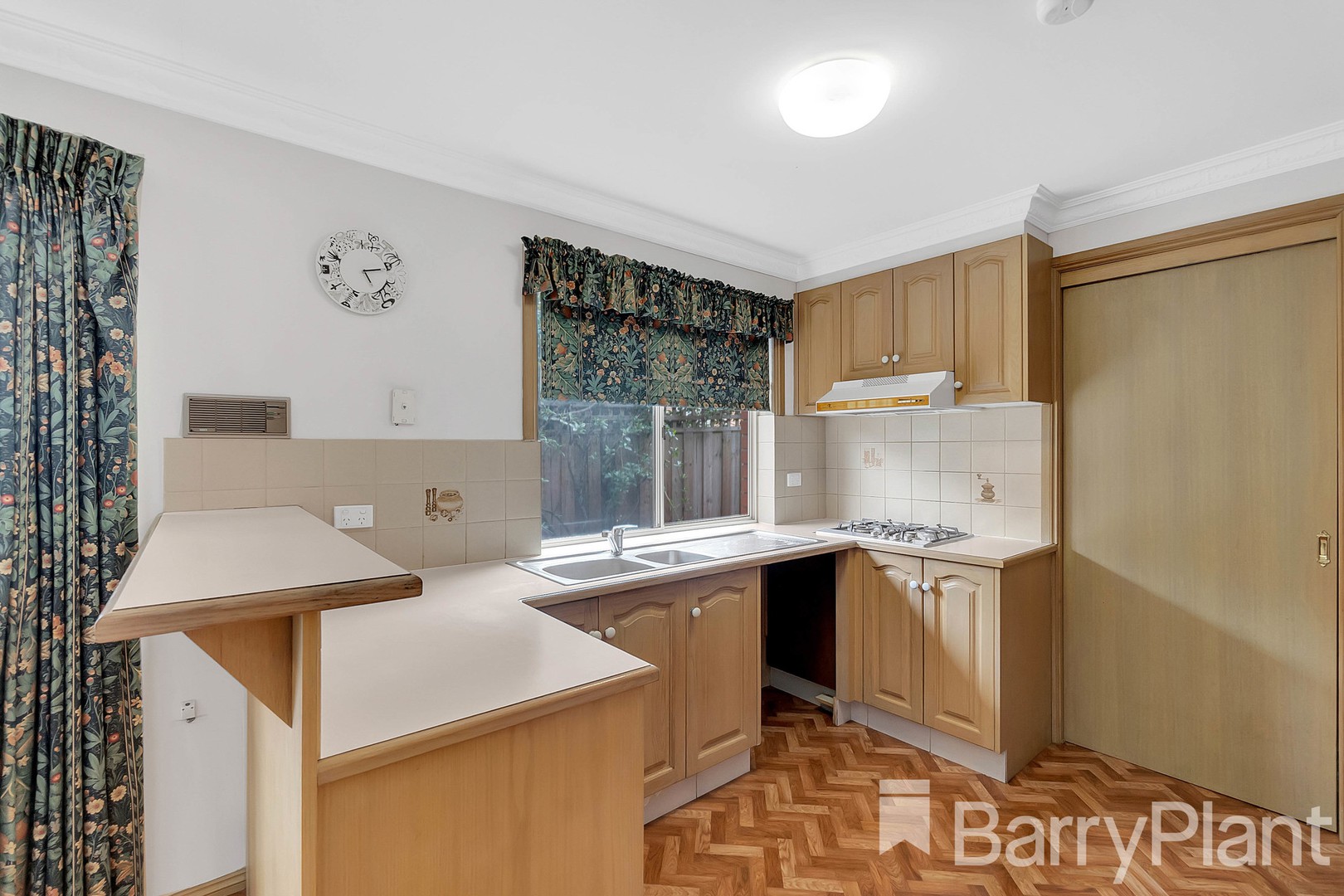 3/4 Edna StreetMount Waverley, VIC 3149, Mount Waverley - Thumbnail 4