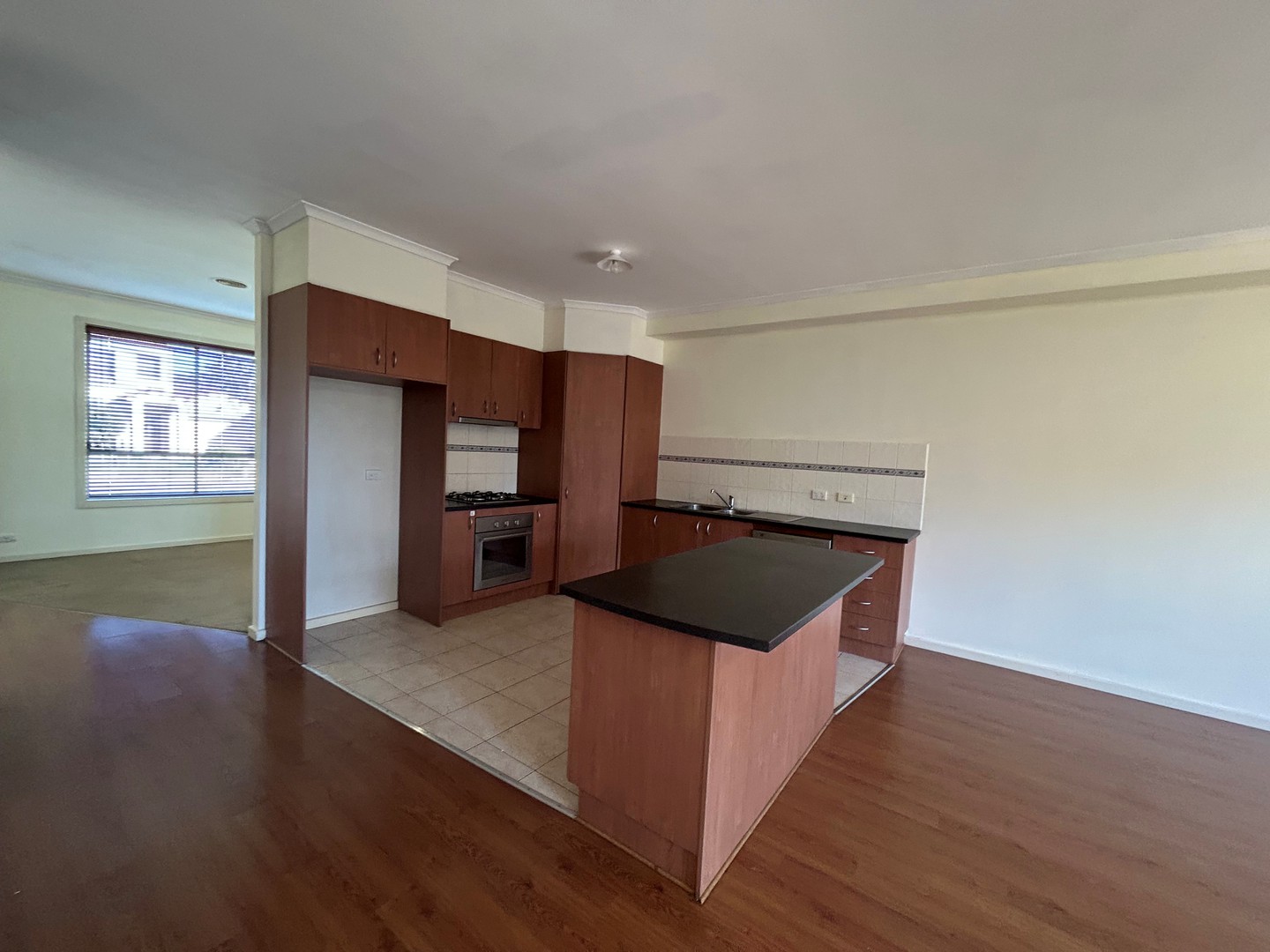 3/4 Georgia Crescent, Werribee, VIC 3030, Werribee - Thumbnail 3