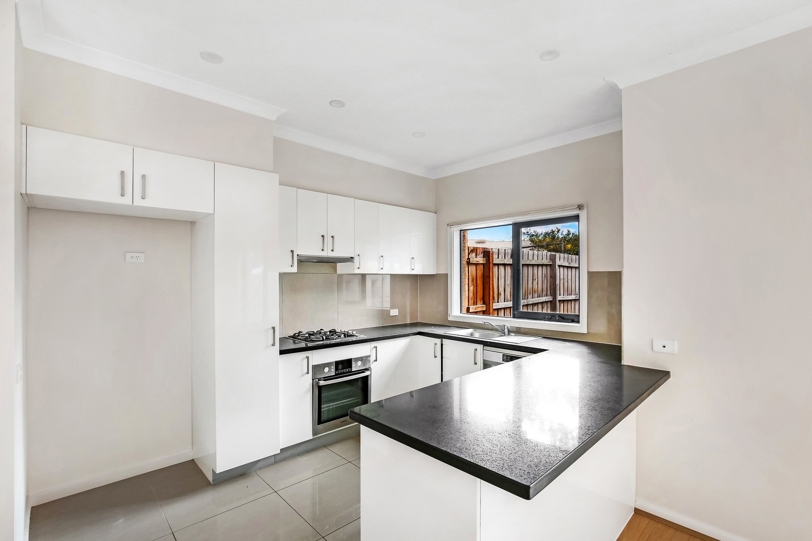 3/4 Gray Court, Bundoora, VIC 3083 - Thumbnail 1 - 23/10/2025