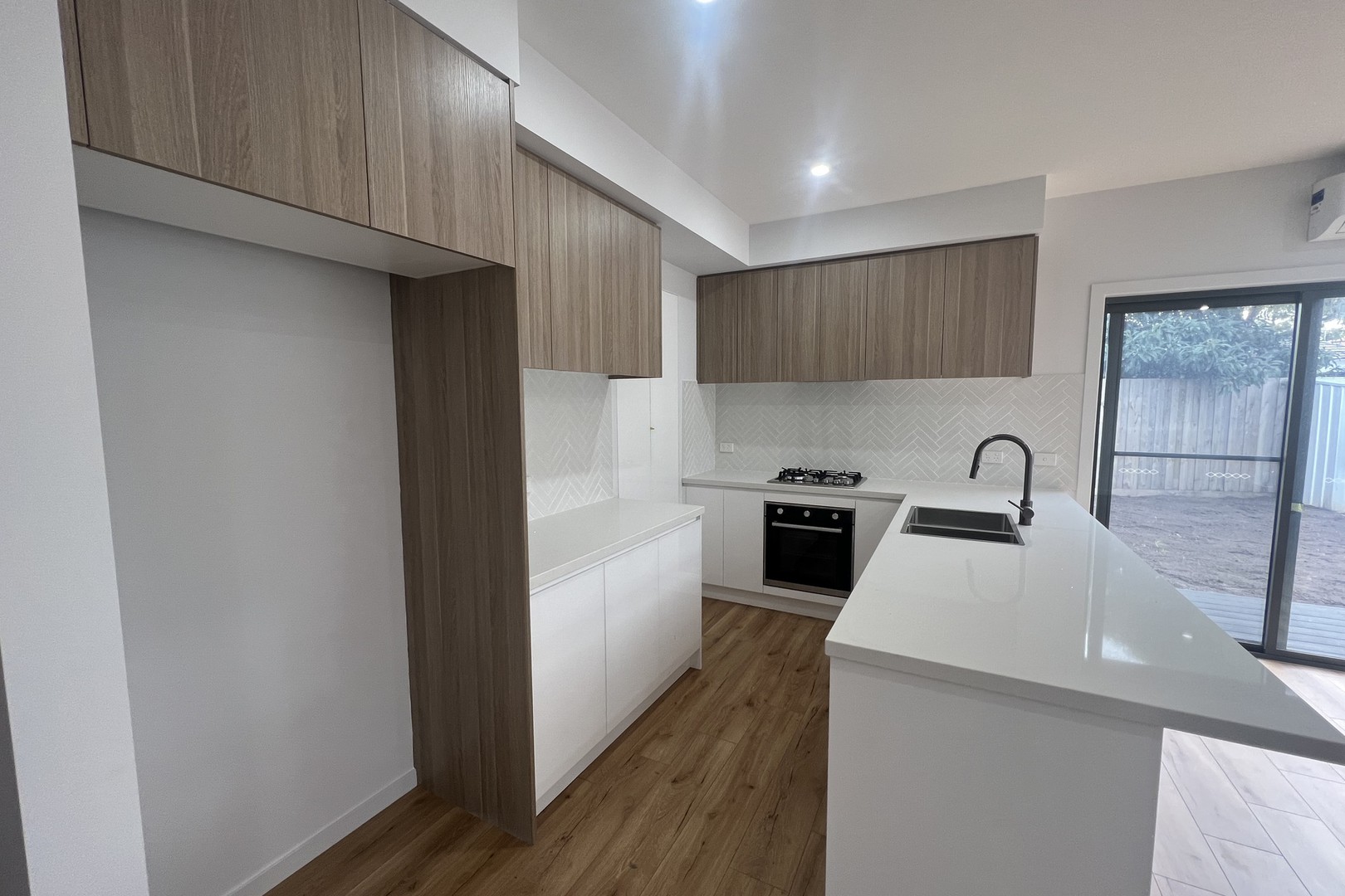 3/4 Helen Street, St Albans, VIC 3021, St Albans - Thumbnail 3