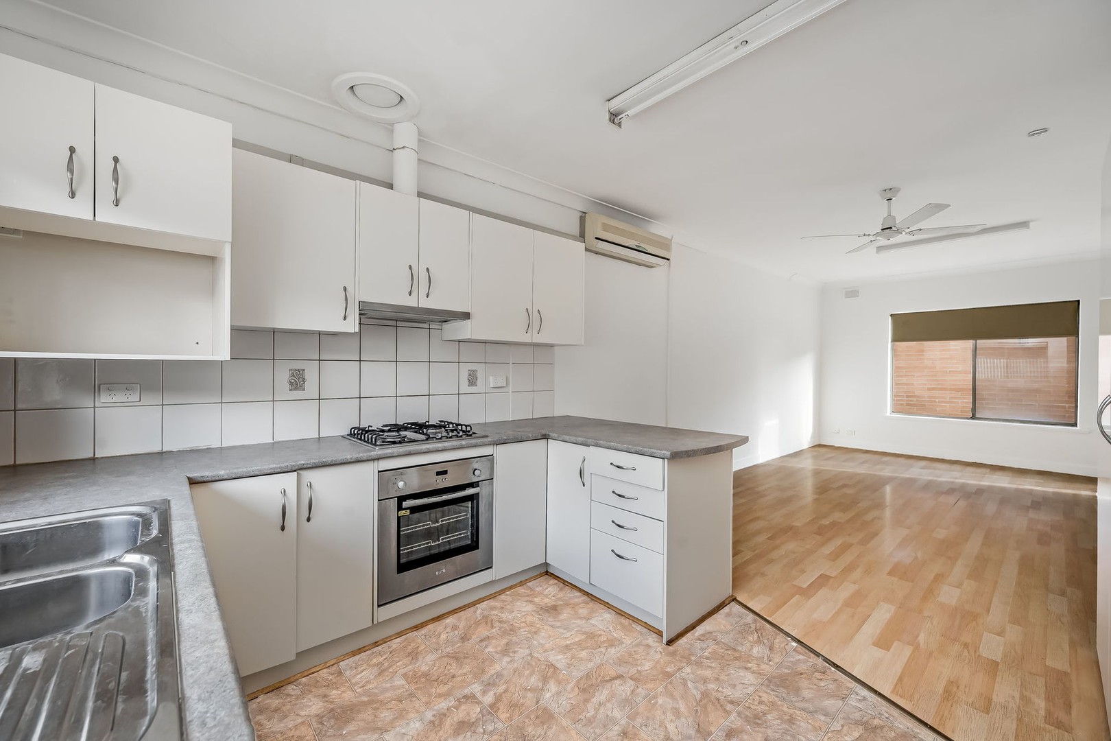 3/4 McCulloch Avenue, Klemzig, SA 5087 - Thumbnail 1 - 07/06/2024