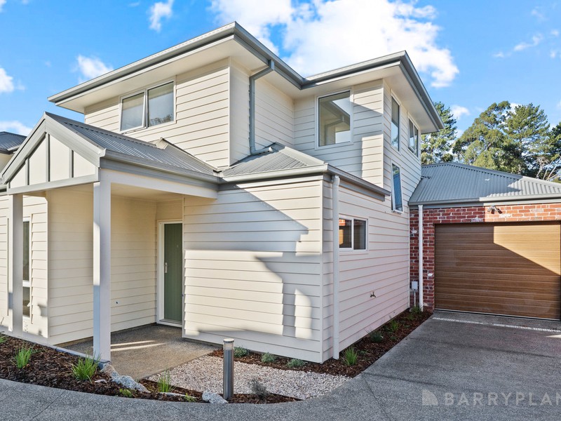 3/4 Westlands Road, Emerald, VIC 3782 - Image - 02/12/2024