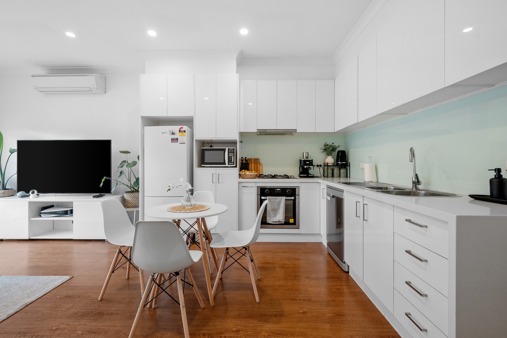 3/41 Dundee Street, Reservoir, VIC 3073, Reservoir - Thumbnail 3