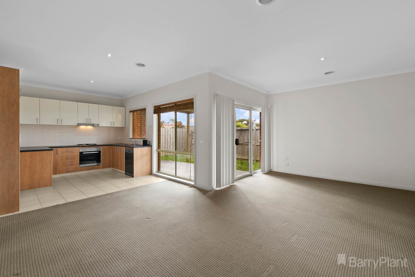 3/42 Inglis Road, Berwick, VIC 3806 - Thumbnail 2 - 06/04/2022