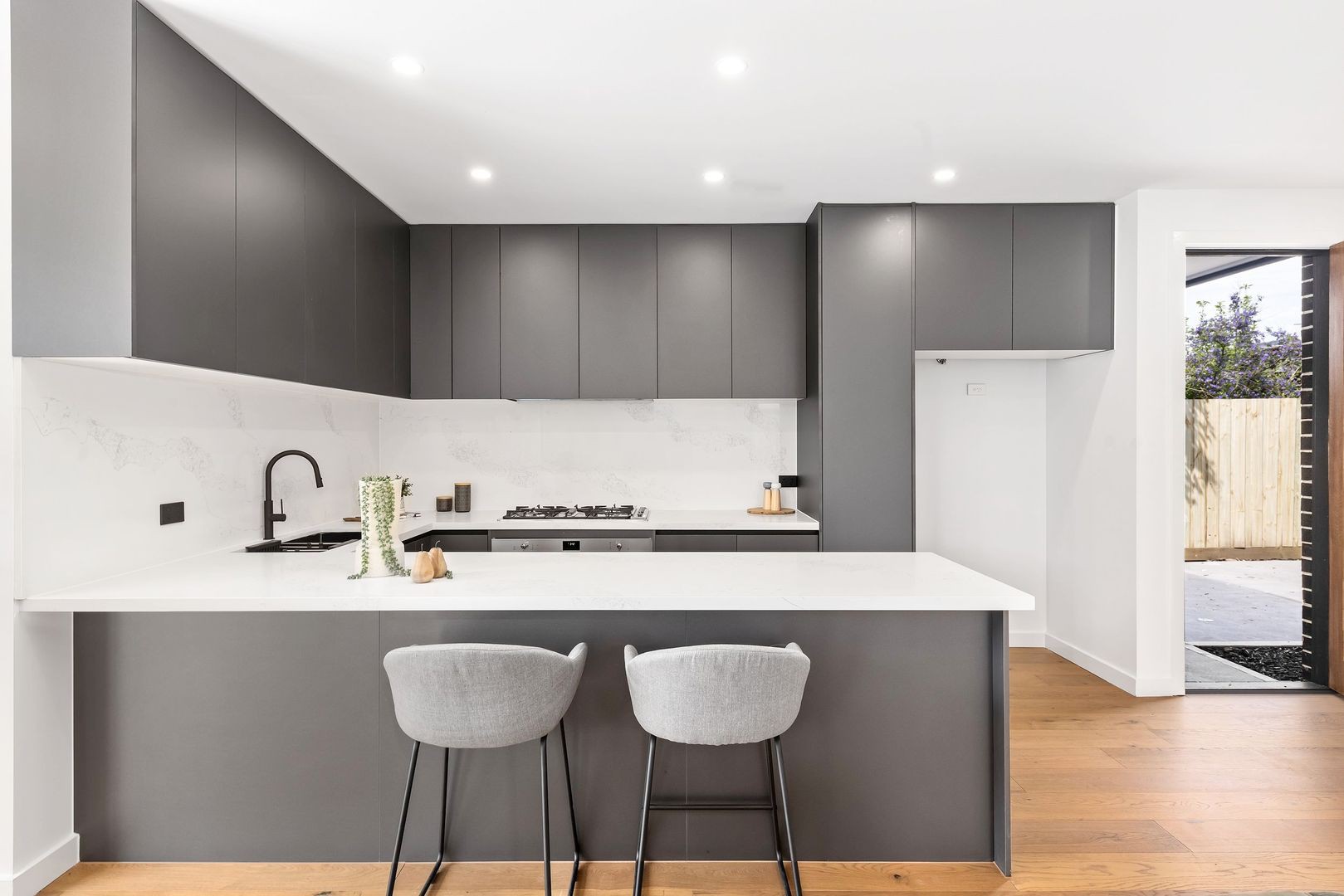 3/44 Elstone  Avenue, Airport West, VIC 3042, Airport West - Thumbnail 3