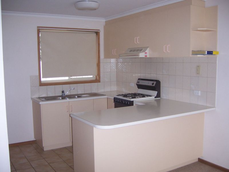 3/45 Glastonbury Drive, Highton, VIC 3216, Highton - Thumbnail 2