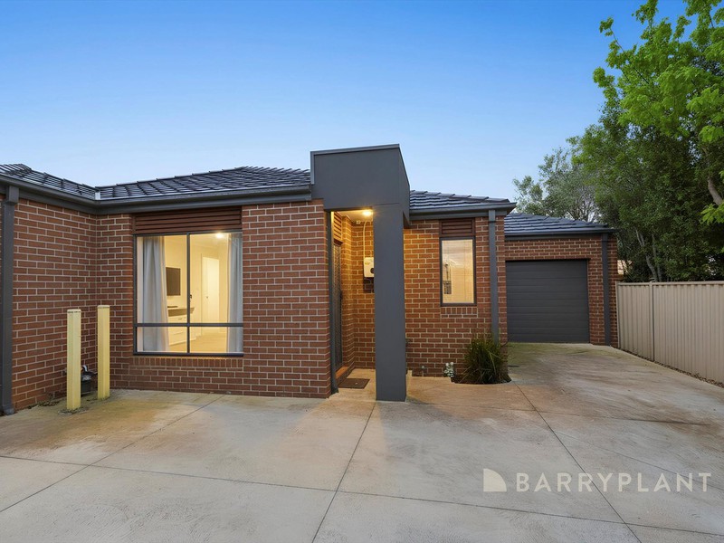 3/5 Bronton Close, Kurunjang, VIC 3337 - Image - 27/10/2025