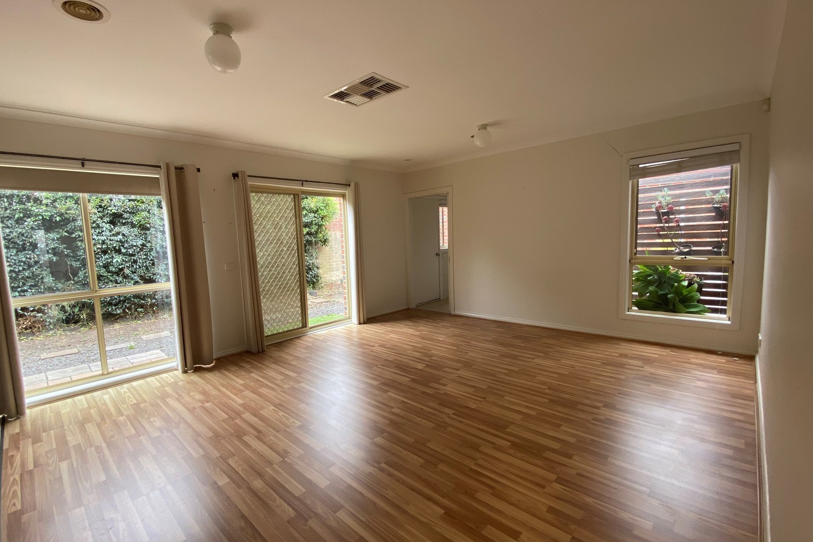 3/5 Carrington Street, Sydenham, VIC 3037, Sydenham - Thumbnail 4
