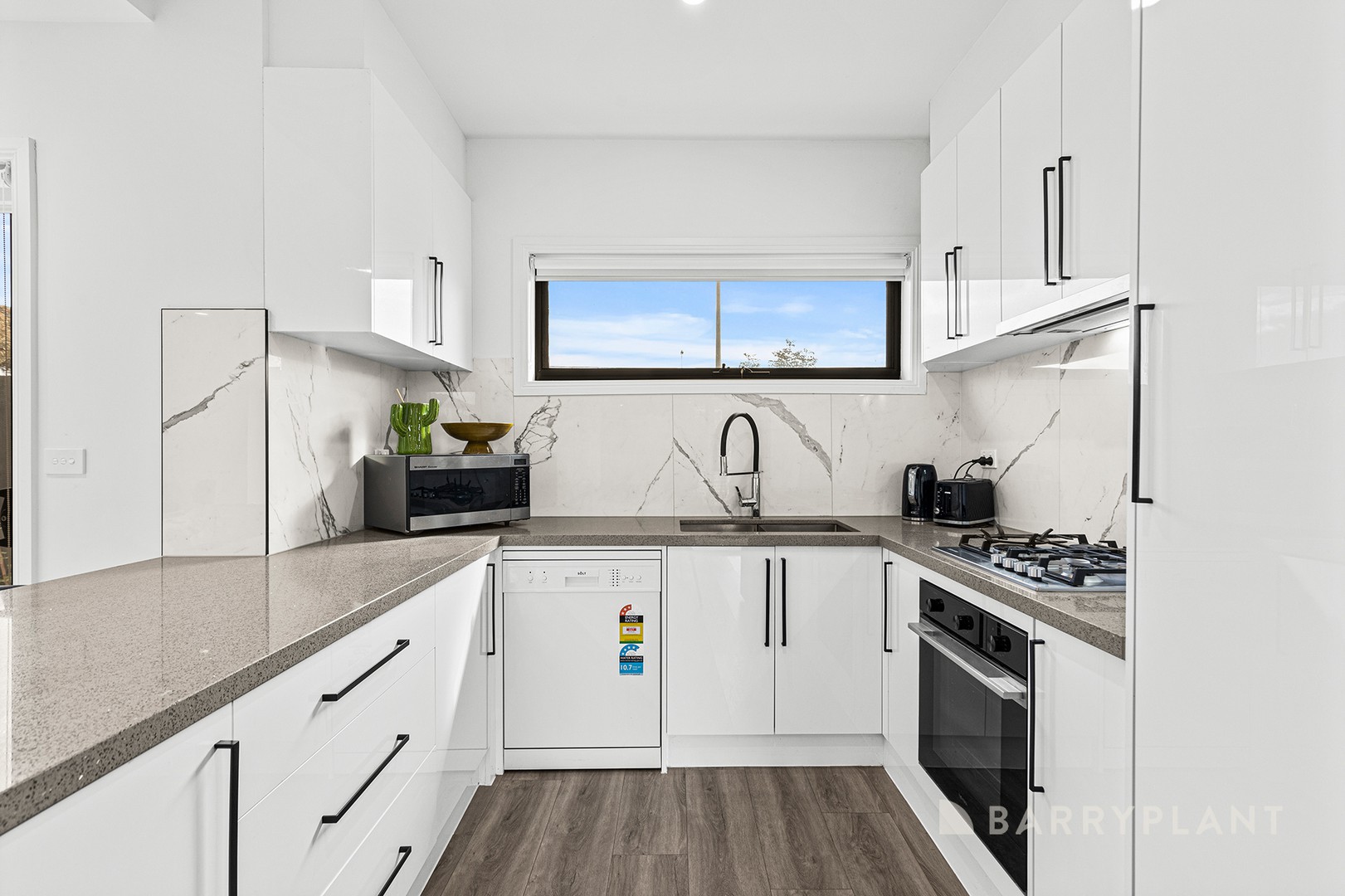 3/5 Davies Street, Hadfield, VIC 3046, Hadfield - Thumbnail 4