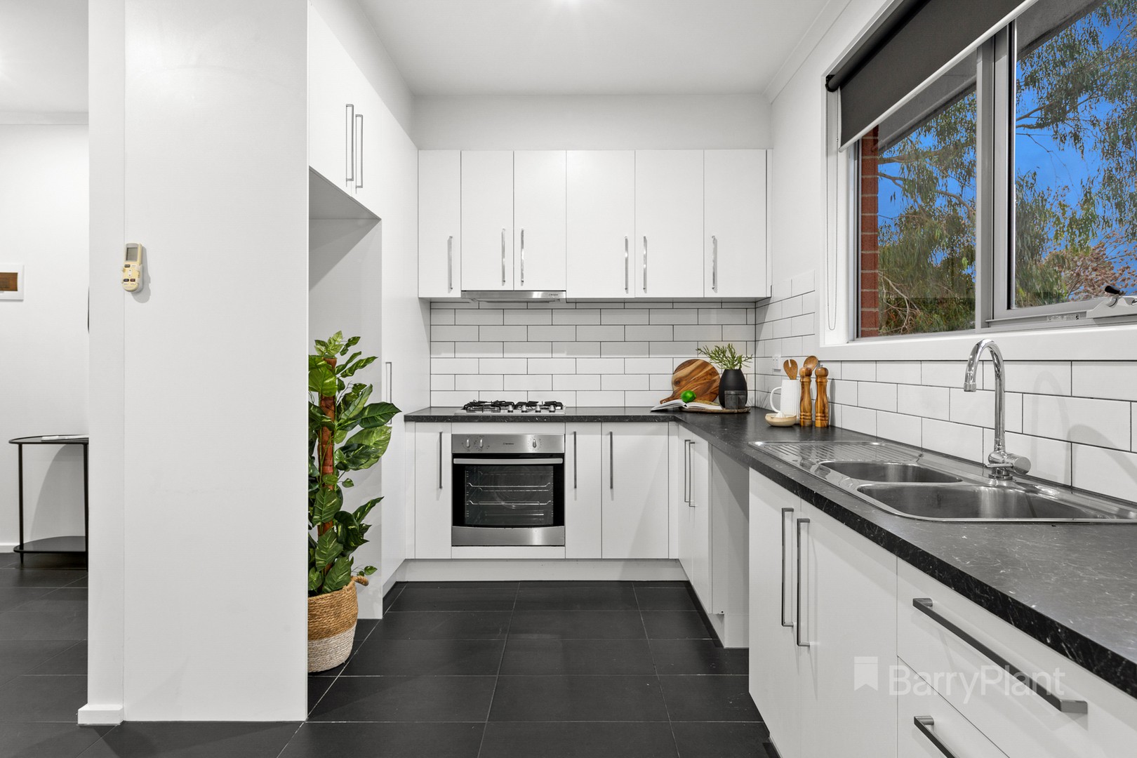 3/50 Douglas Avenue, St Albans, VIC 3021, St Albans - Thumbnail 4