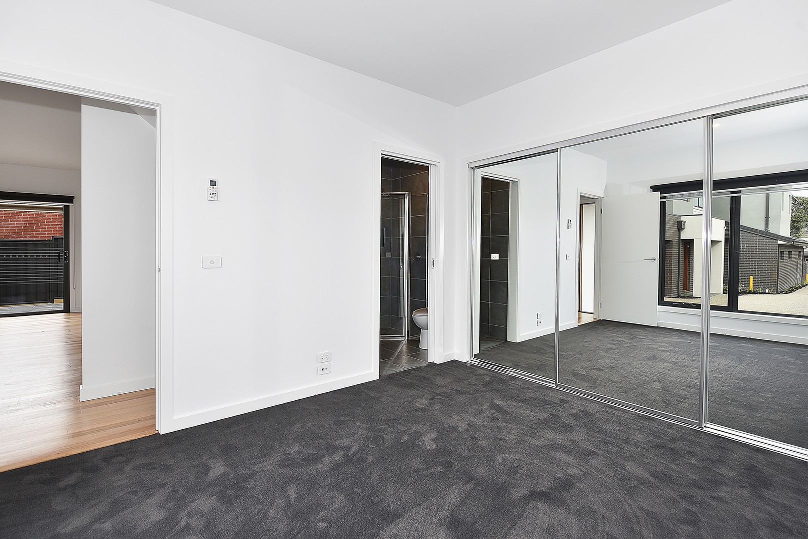 3/50 Haldane Road, Niddrie, VIC 3042, Niddrie - Thumbnail 2