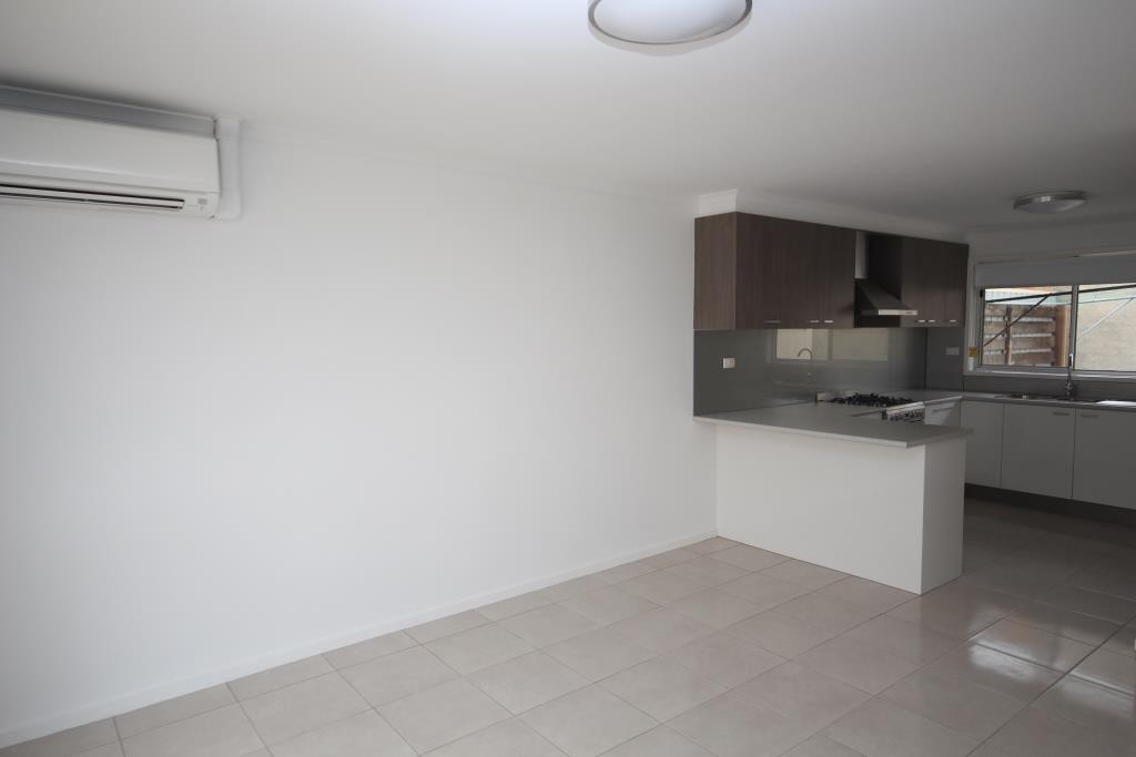 3/52 McKillop Street, Geelong, VIC 3220 - Thumbnail 1 - 09/05/2024