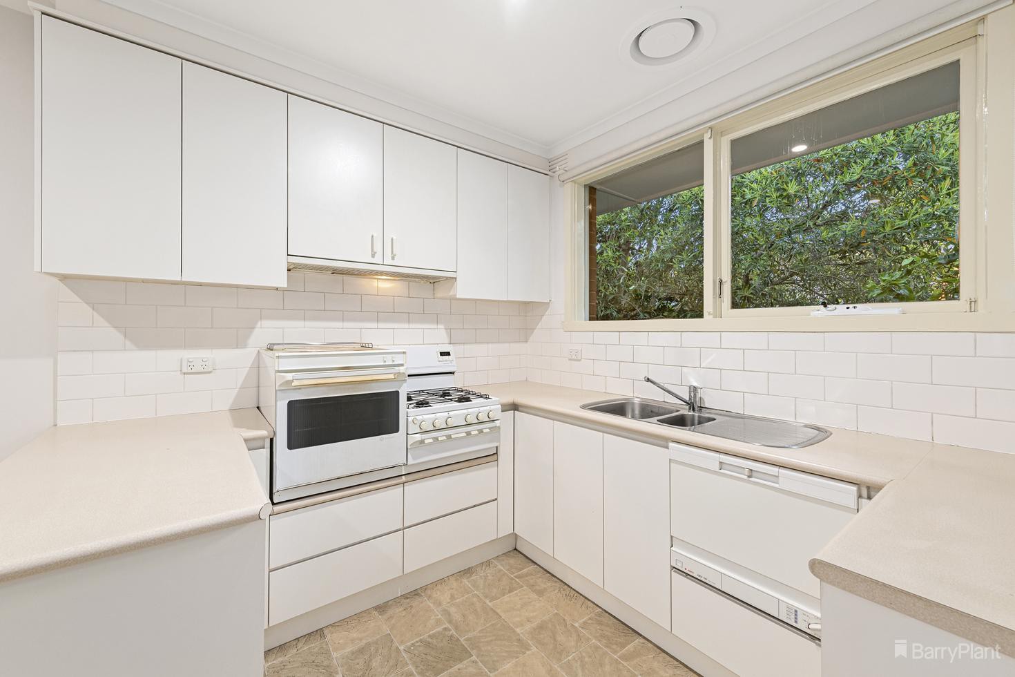 3/55 Strathalbyn Street, Kew East, VIC 3102, Kew East - Thumbnail 3