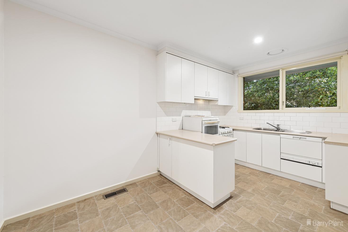 3/55 Strathalbyn Street, Kew East, VIC 3102, Kew East - Thumbnail 4
