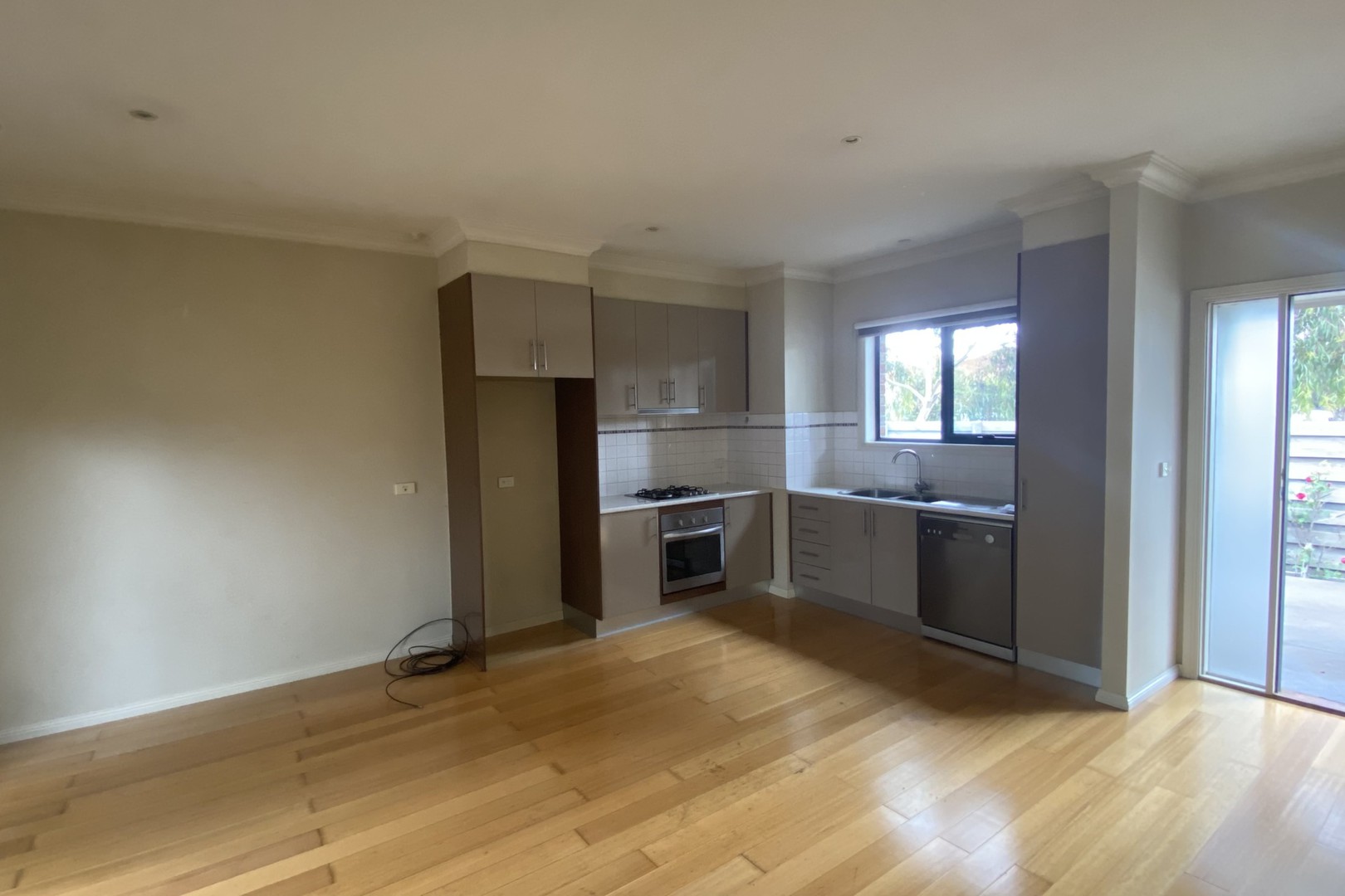 3/6 Bedford Street, Reservoir, VIC 3073, Reservoir - Thumbnail 3