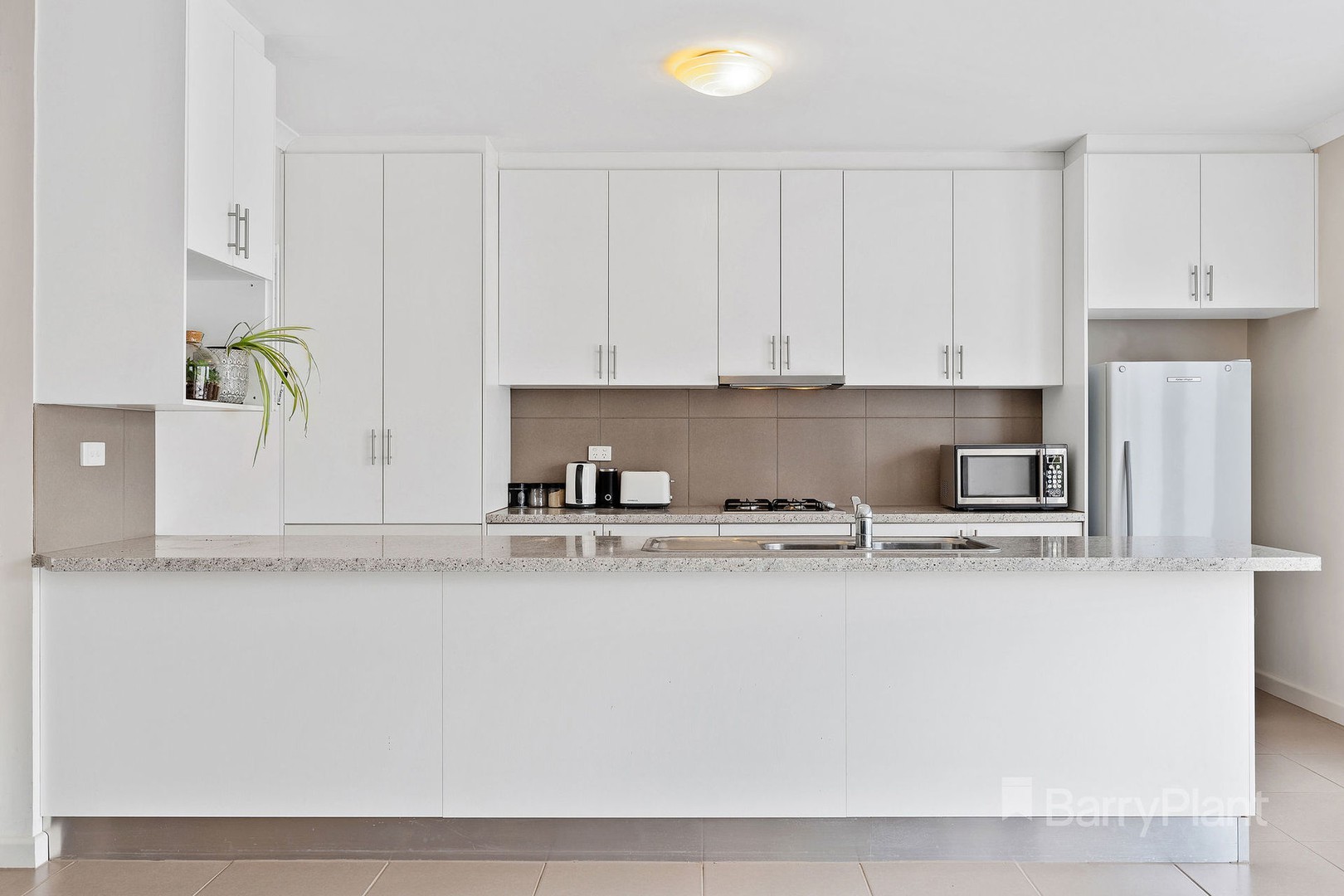 3/6 Fairfield Street, Cranbourne, VIC 3977, Cranbourne - Thumbnail 2